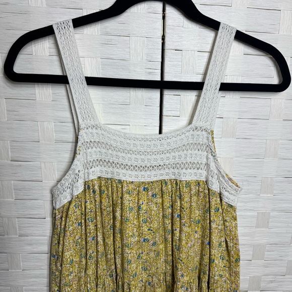 Universal Thread Womens Yellow Floral Sleeveless Crochet Trim Dress Size Medium - Picture 3 of 10